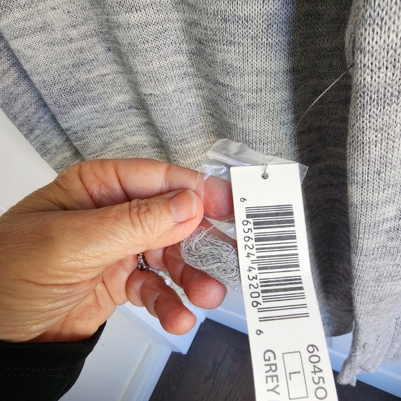 Tribal Women's Sweater Size L Metallic Marled Knit Scoop Neck Beige Knit NWT - Picture 7 of 9